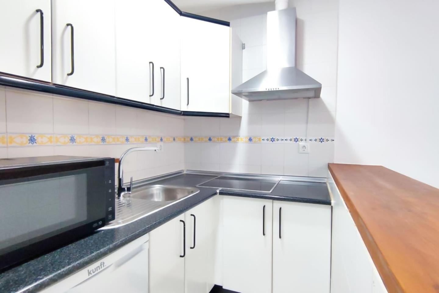 Fantastico Apartamento Totalmente Renovado Torre Del Mar Zewnętrze zdjęcie